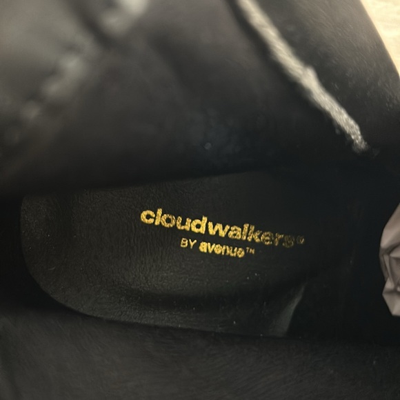 CLOUD WALKERS BY AVENUE women ankle boots WITH GOLD HEELS SIDE ZIPPER SIZE 8.5 w - Picture 7 of 8